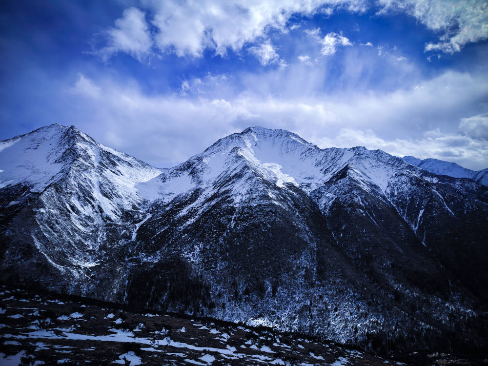 CCCP43829734's tweet photo. 还是喜欢雪山 https://t.co/q89IRET4tK
