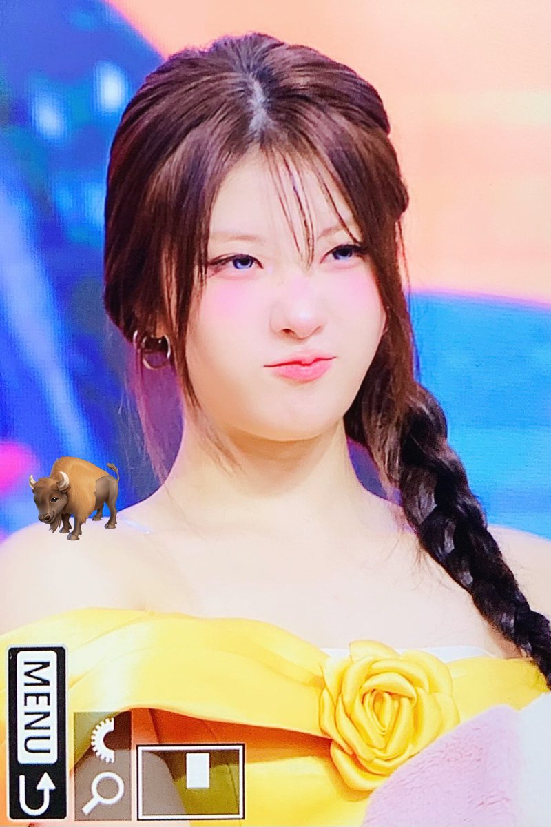 heartlockchain's tweet photo. 240414
#채인 #chaein #퍼플키스 #purple_kiss #bbb #이채영 https://t.co/0LDzdYOpjN