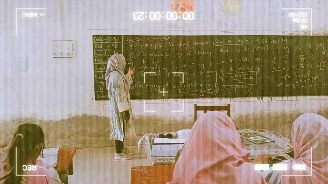 mujeeb_ruk's tweet photo. "Subject Specialist internees" notably improved education and enrollment, producing tangible results. They deserve recognition and regularization. We urge the govt for regularization. #InterneesDeserveRecognition #InterneesDeserveRegularization #EducationalDevelopmentByInternees https://t.co/kPk3kvQKcR