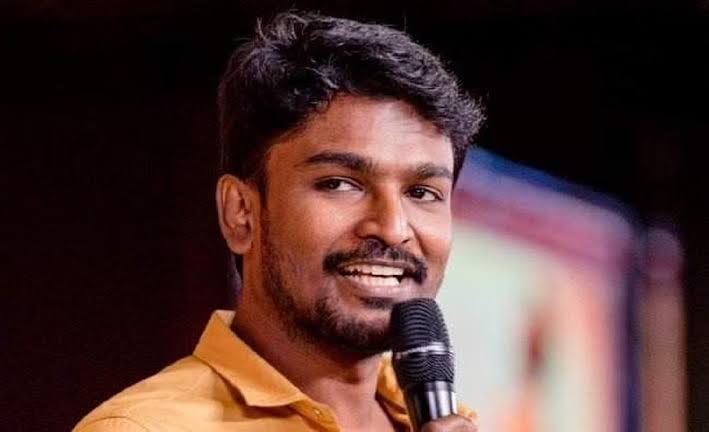 SuseeMaha16's tweet photo. Appo Muthuna Kumar director illa yaa ?? 😂😂😂

Loki… sent him out of #Thalaivar171 and Lawrence movie..

He is the father of Muthuna Kumar 😁 https://t.co/ZMtxdm1AU9
