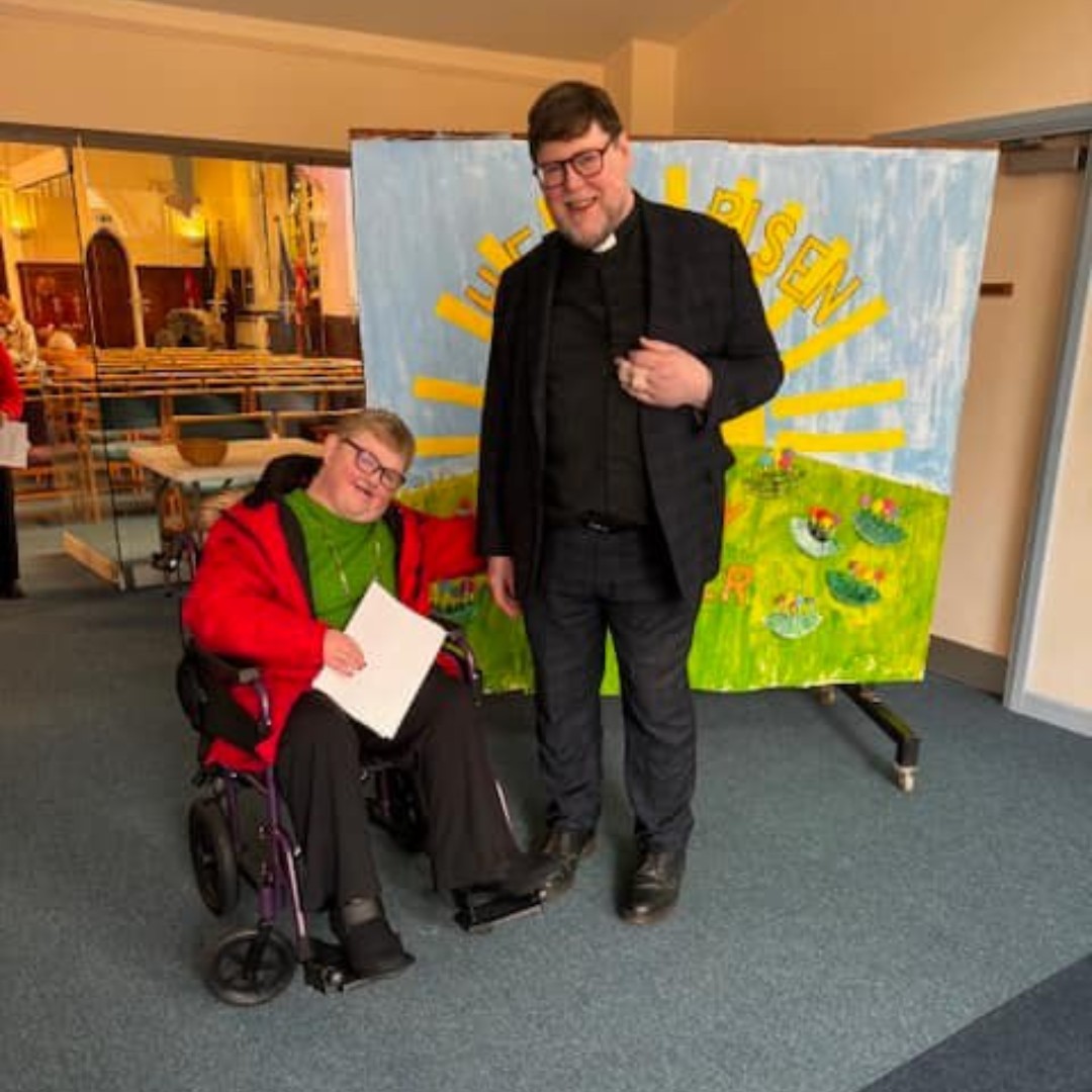 LisieuxTrust's tweet image. For many, Sunday morning is still a time to reflect. Here's Zena last week, and she tells that she enjoyed the Sunday service at  Sutton Coldfield United Reformed Church.
@sutton_urc #SundayMorning #ReflectionTime #SundayService #UnitedReformedChurch