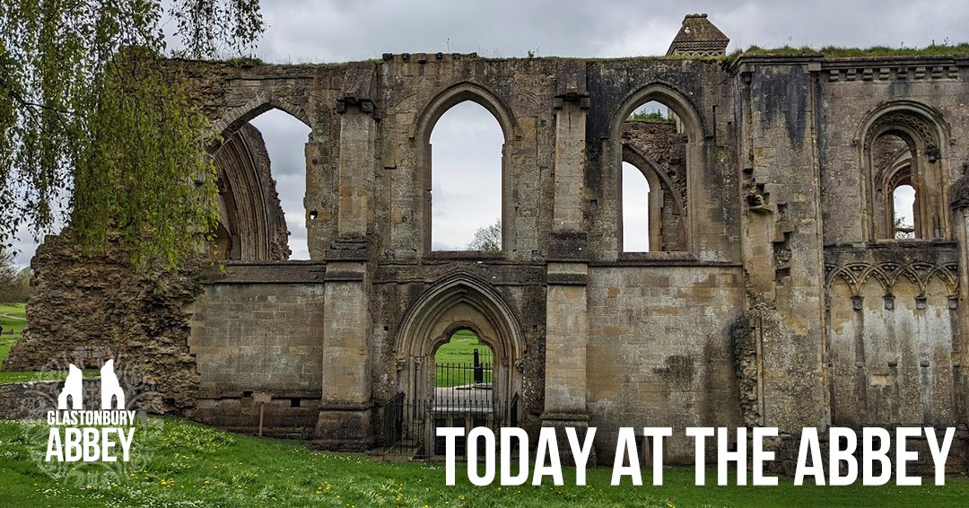 Today at the abbey! Explore the abbey on a Living History tour, included in your admission. Today's tours with Goodwife Molly start at 11am, 12 and 2pm. Plus, join Molly in the Abbot's Kitchen from 3pm for an inkle loom & drop spindle demonstration. #TodayattheAbbey #TATA