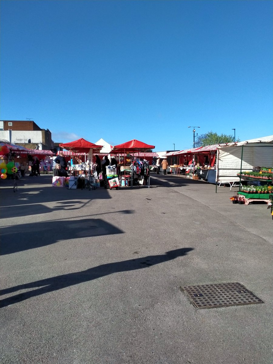 'Eston Market' is on today behind the 'Miners Arms Pub'. Only here once a month. Come on down and take a look. First time I've been. Remember 12 Pairs of Socks for £10. @soult @MiekaSmiles @BusinessInRC @Hobbs_MarketCat @annaturley @nigel_guisboro @Samsoprano30 @woggastweet