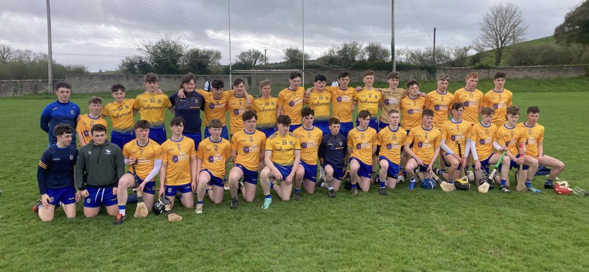Well done to our U15 & U16 footballers & our U17 hurlers who were all in action yesterday 👏👏👏 💛💙💛💙#rosgaa