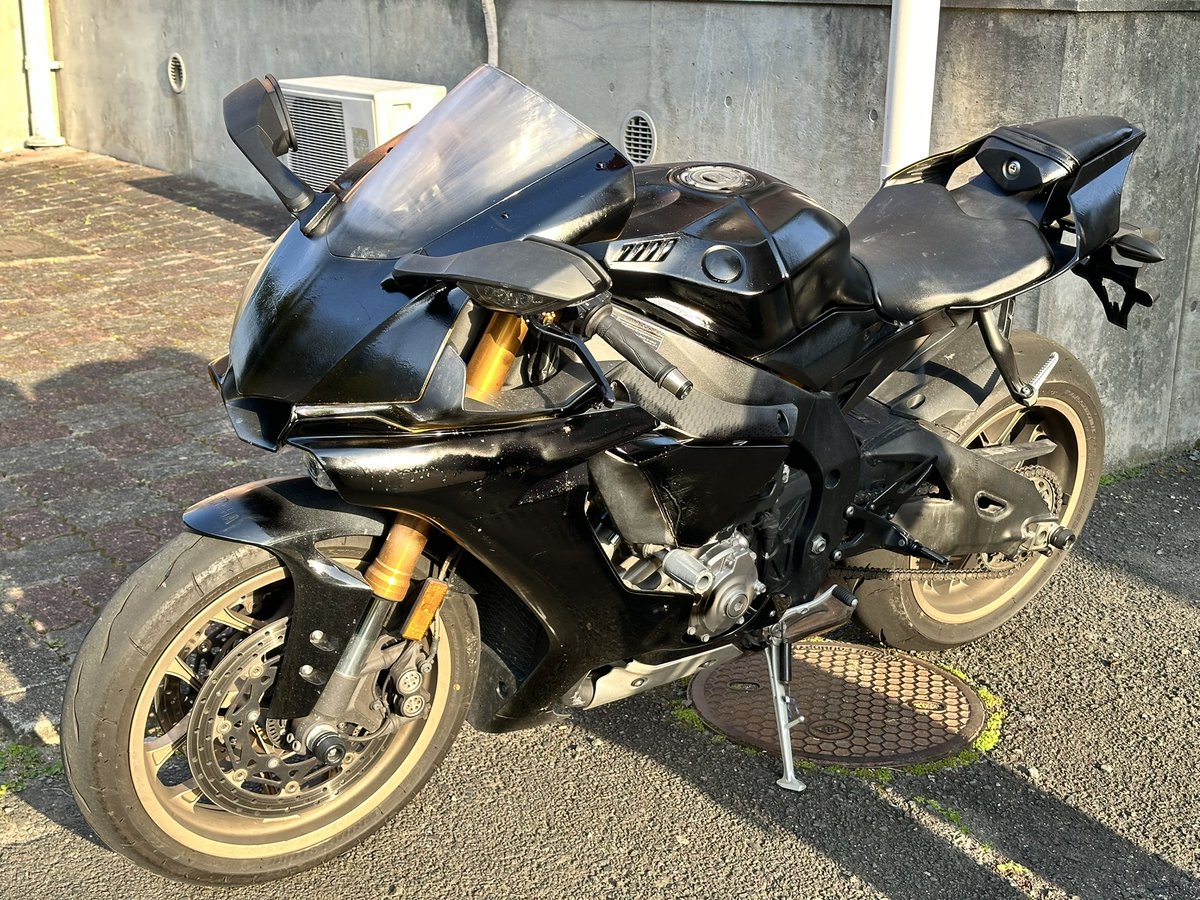LuxuryRider2015's tweet photo. 見るも無惨ですが、、、
ついに見つけました！！！

皆さんのおかげで絞り込みが出来ました。本当にありがとうございます。。。

また詳細は別途。
まずはご報告まで！ https://t.co/39aCIZhMIh