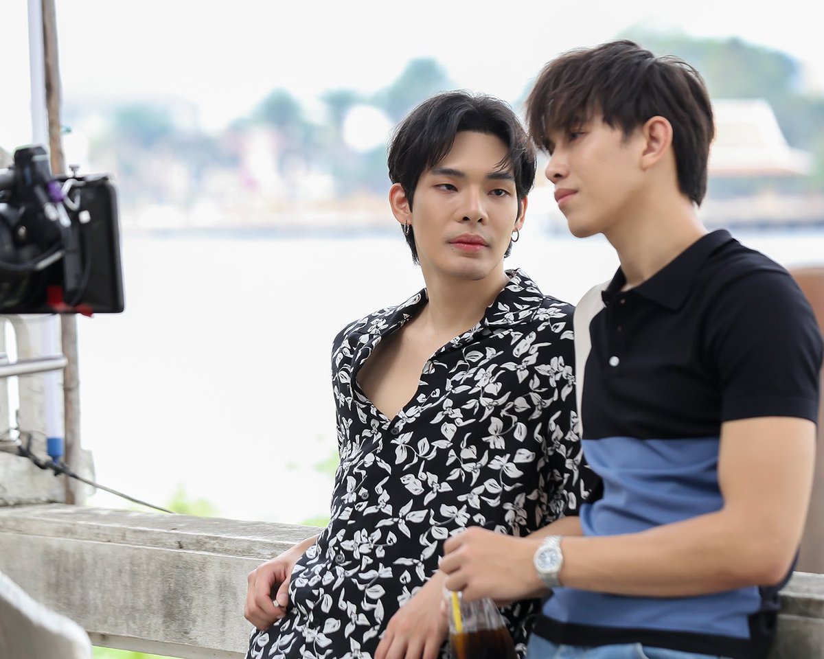 ChalarmOffi's tweet photo. การแข่งขันต้องมีคนแพ้ แต่ไม่แน่คนแพ้อาจจะเป็นเรา 🌝

#DeepNightEP6 

ดูออนไลน์เวอร์ชัน UNCUT ได้แล้วตอนนี้
บนแอป #iQIYI และเว็บ https://t.co/ep1miW6gHC ที่เดียวเท่านั้น

📱 : https://t.co/kUZNOzdyCD
 🖥️ : https://t.co/qm4lyUOgus

#DeepNightTheSeries
@chalarmp23 - #ChalarmSiam 🦈 https://t.co/sOIKxf4NQL