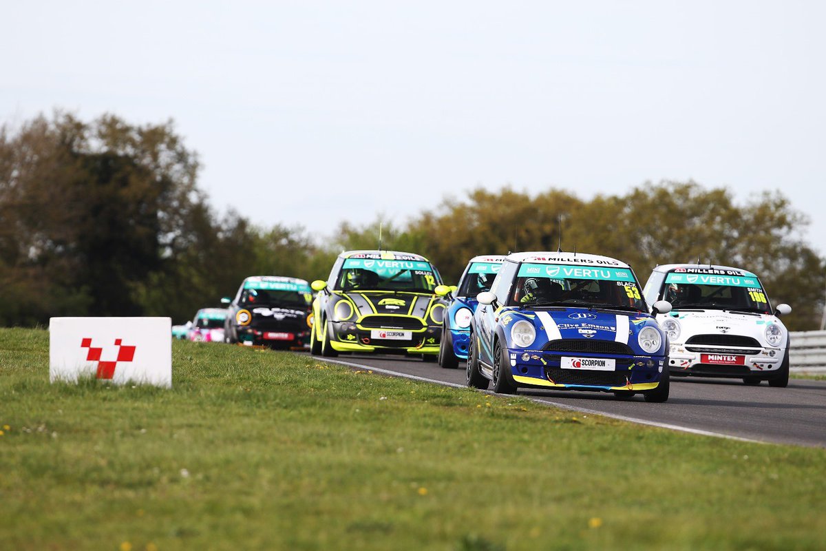JAMES BLACK DELIGHTED BY MAIDEN PODIUM James Black admitted he was delighted to secure a maiden Vertu MINI CHALLENGE Trophy podium in the opening race of the new season at Snetterton. Read more: minichallenge.co.uk/2024/04/13/jam…