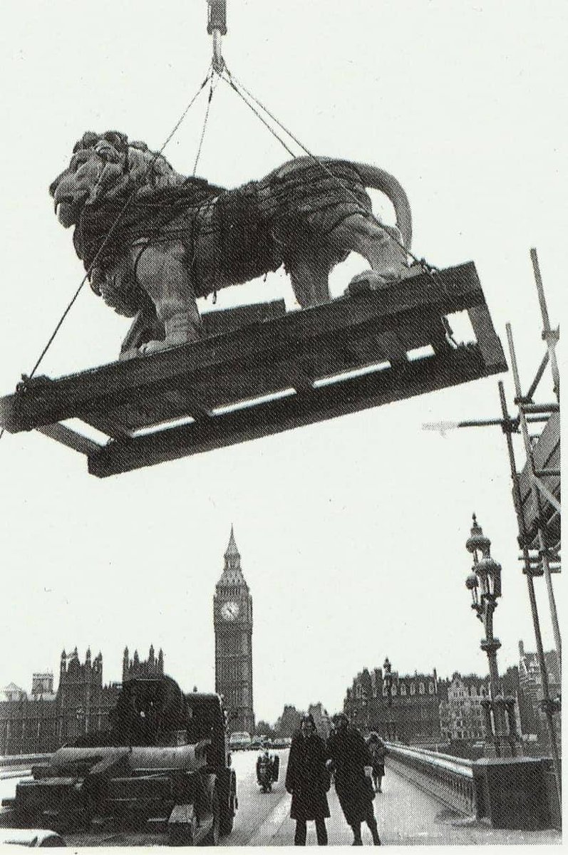 Lambeth: Waterloo : Westminster Bridge Road. 4th of April 1966 and a photograph of the “ South Bank Lion. being hoisted onto its new plinth outside County Hall on North East corner of Westminster Bridge.
Lovely Lion weighs 13 tonnes and stood for over a century painted red.
>FH
