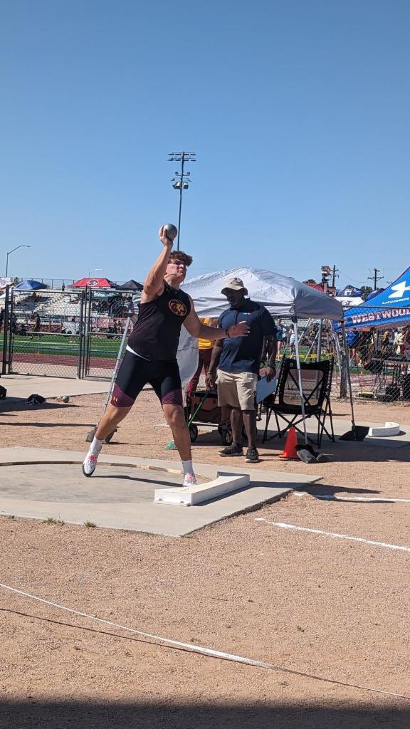 Hit a new PR on Friday in Shot put during the meet at Westwood High School…37’ 5”.  That’s about a 7’ increase in my throw so far this season.  #alwaysimproving #tryingnewthings #3sportathlete

@mphs_athletics 
@mphsrecruiting 
@CoachElauer51 
@AaronFrana 
@CoachWhit_Pride