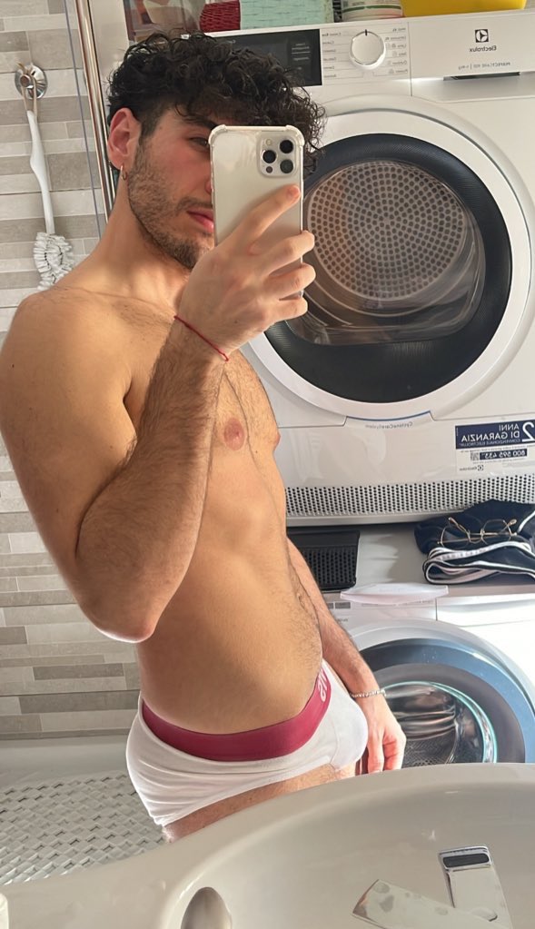 mik_grd's tweet photo. Su IG ha fatto furore 🔥 https://t.co/bgQtvBpKp6