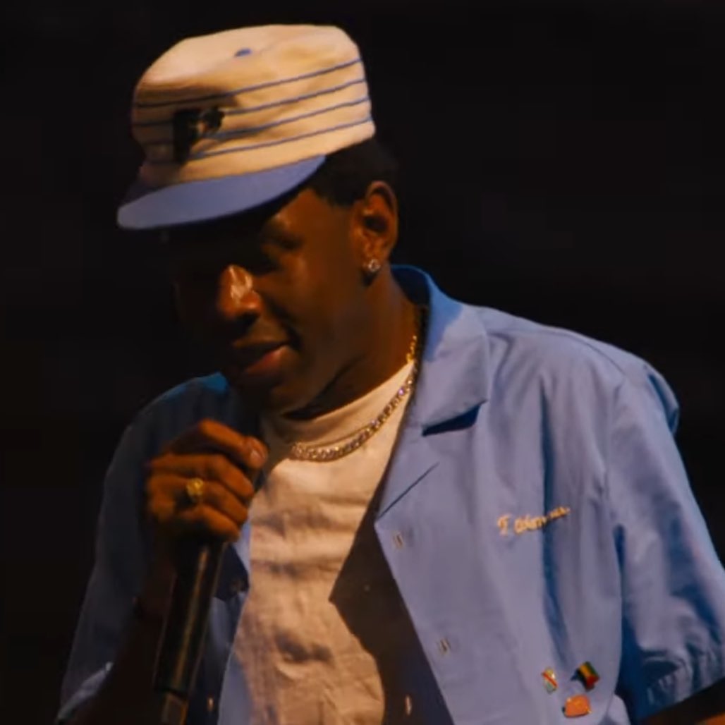 the_HUGOAT's tweet photo. Tyler the Creator had on Palestine and Congo flag pins. ASAP Rocky’s boxers were arranged in the colors of the Palestine flag. Childish Gambino’s bucket hat was also Palestine colors 🥹🙏 #Coachella https://t.co/kWYJYCvjy5