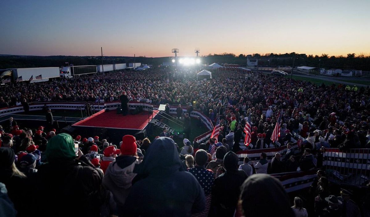 Trump rally, Schnecksville PA.

The wrong guy is in the White House!