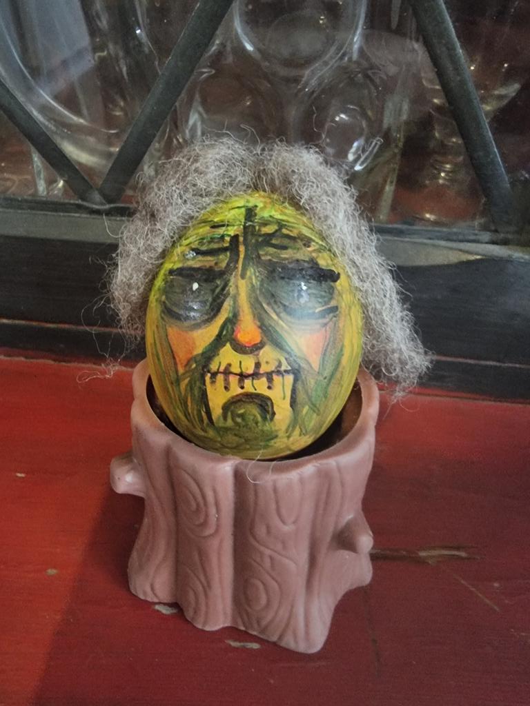 DimensteinJayne's tweet photo. Easter sunday - egg decorating, lyric/musical egg hunt and park fun and Lamb Shank dinner 😋 https://t.co/7f6lIYEnWX