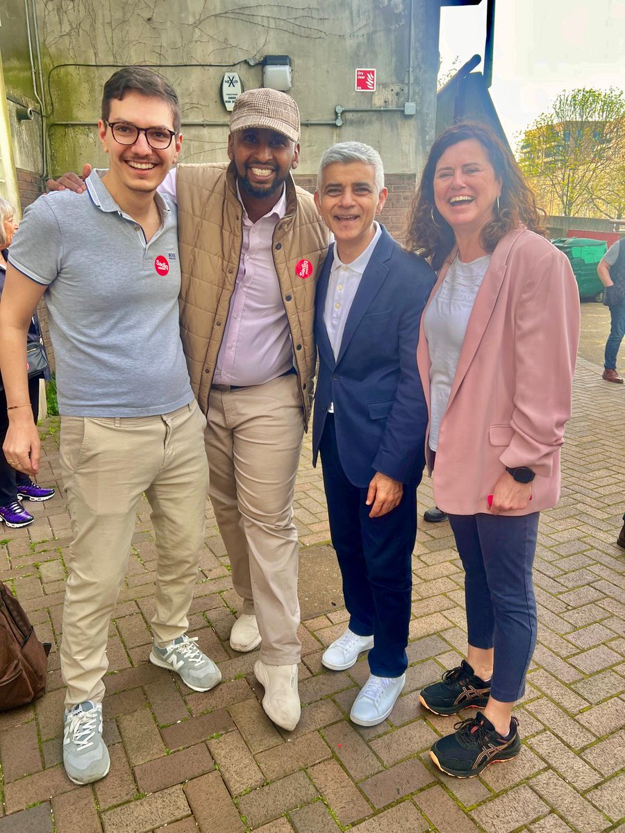 Vote for @SadiqKhan on May 2nd! 🌹🗳