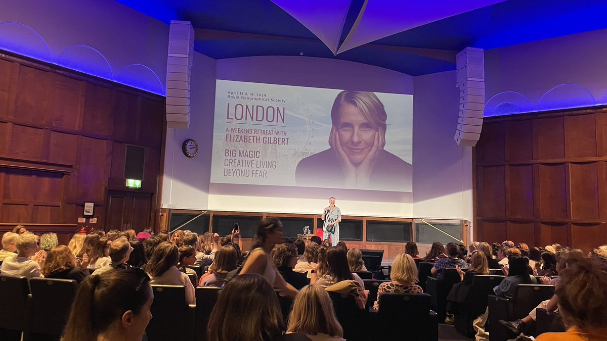 Day 2 workshop with beautiful Elizabeth Gilbert writing letter from love ❤️ #eatpraylove #creativethinking #creativejourney #fashionstylist #creativelifestyle