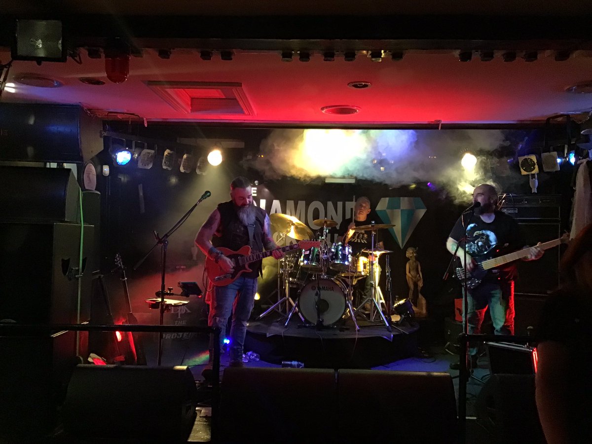 Two hours and 15 minutes of brilliant blues infused rock with the The DAVY K Project at the Diamond Rock Club for £10. Less than the price of a pint at a Taylor Swift concert 

@davykmusic 

#supportlocalmusicians
#supportlocalmusicvenues