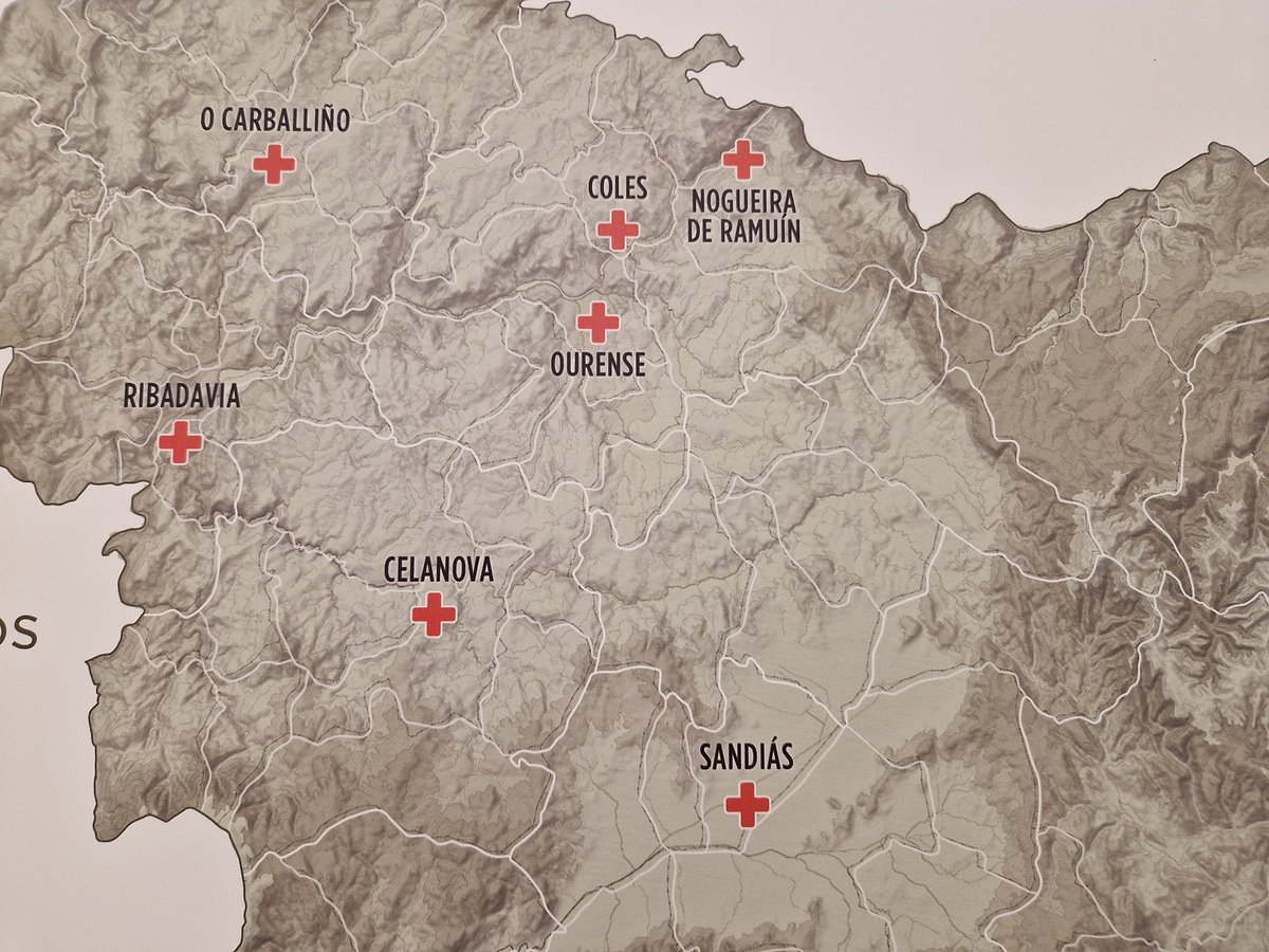 Inauguracion no ano 1982 do posto de socorro da @cruzvermella de #Sandiás e mapa de primeiros postos de socorro na provincia de Ourense. Exposición  Rexemento Zamora 8 e militares en #Ourense no @CCulturalOu #historiadeOurense    @GZHai1Seculo @DescifrandoHist