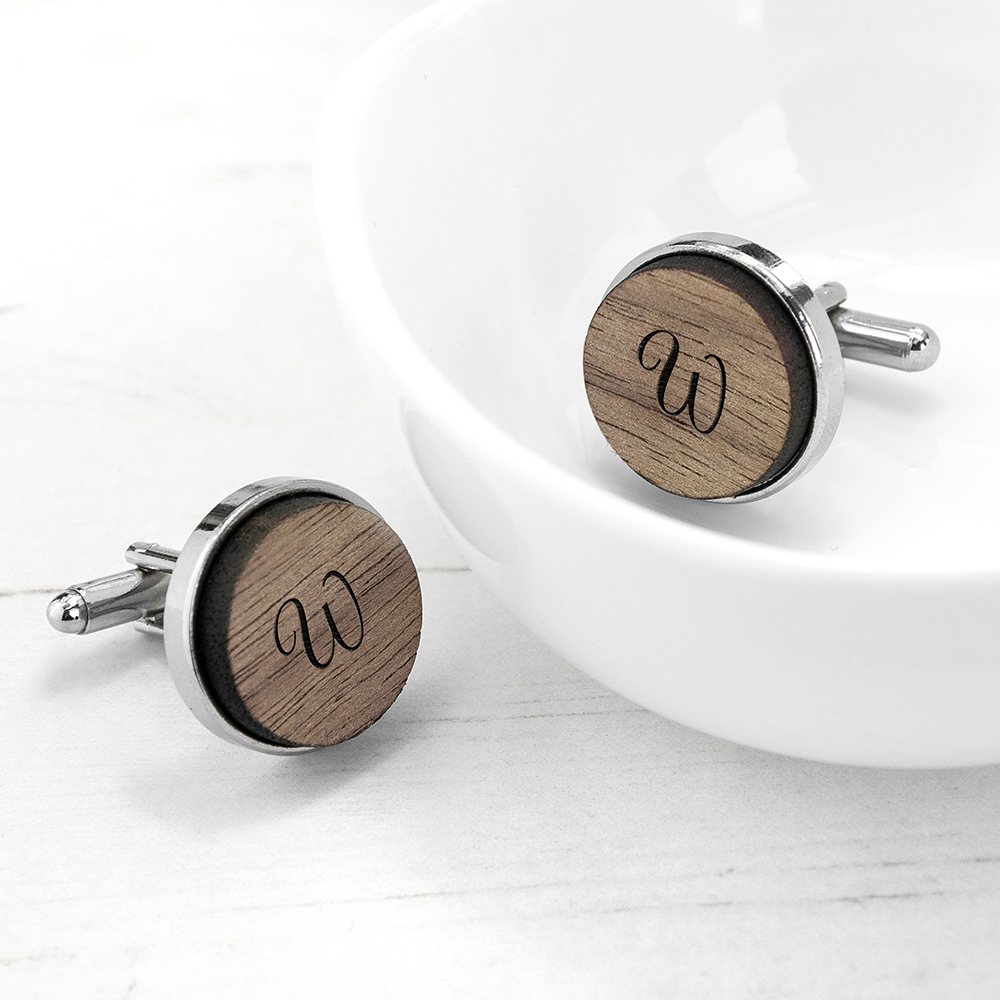 NEW! Made from sustainable walnut wood mounted into highly polished chrome backs, these cufflinks can be personalised with an initial on each lilybluestore.com/products/perso… #giftideas #cufflinks #giftsforhim #shopindie #UKGiftHour #UKGiftAM