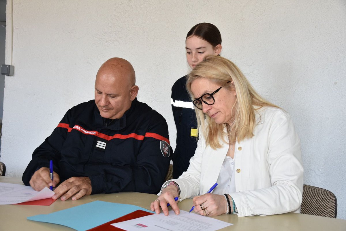 Signature d'une convention entre l'UDSP38 et l'UDIMEC pour faciliter l'accès aux stages et/ou alternance pour nos JSP.