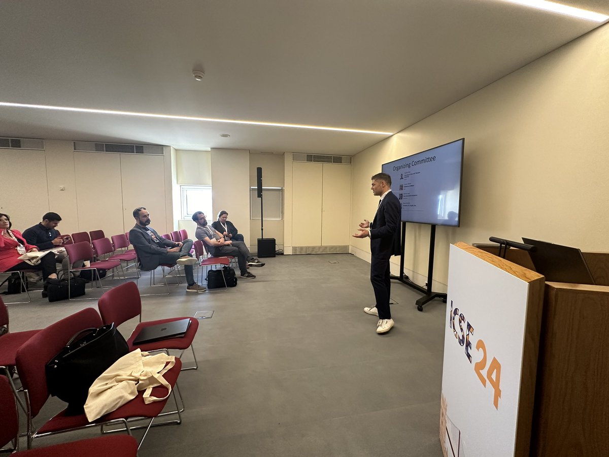xiaozhouli's tweet photo. What’re the new trends in software architecture? Let’s find out in #SATrends @ICSEconf with @davidetaibi #Lisbon https://t.co/6inUT3h3ul