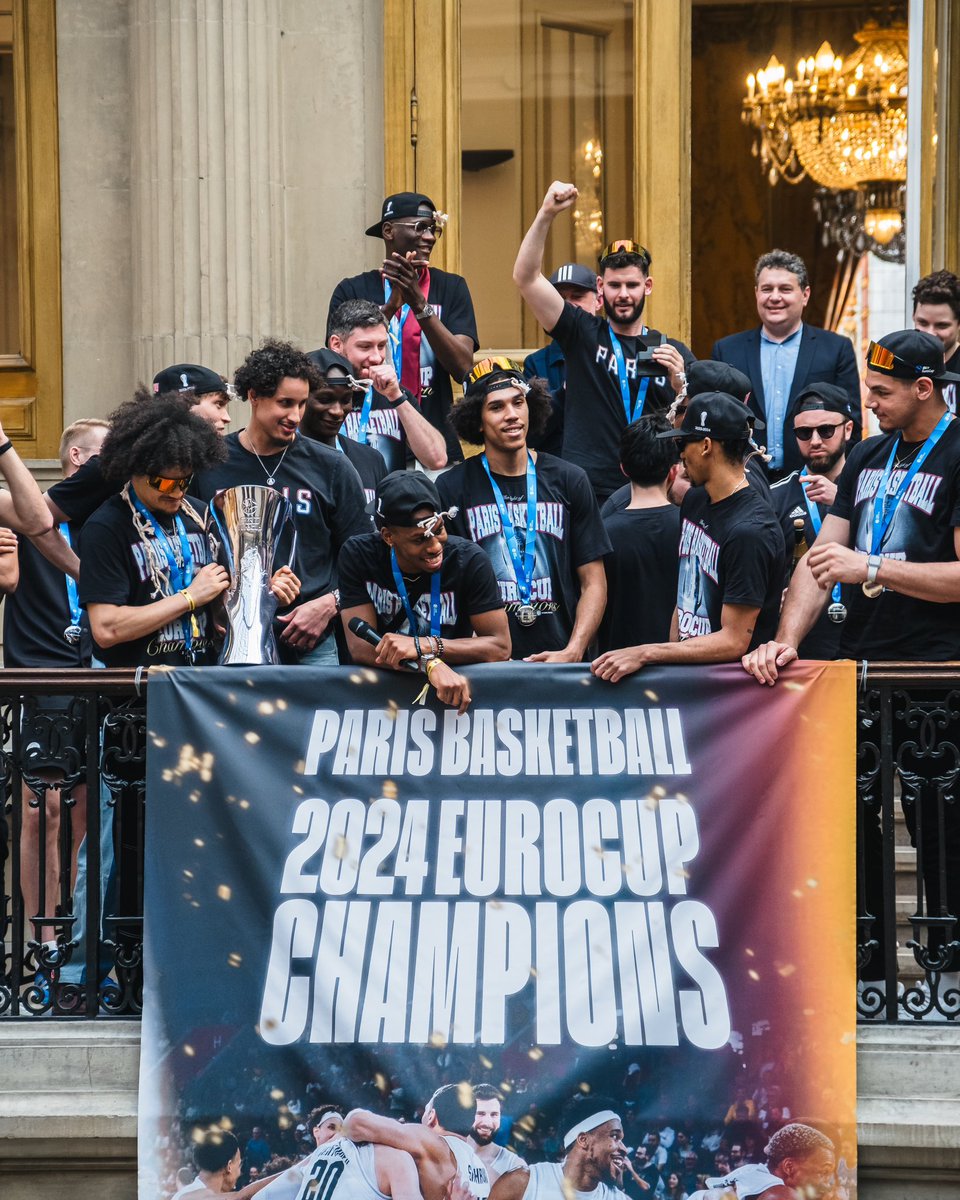 ParisBasketball tweet picture