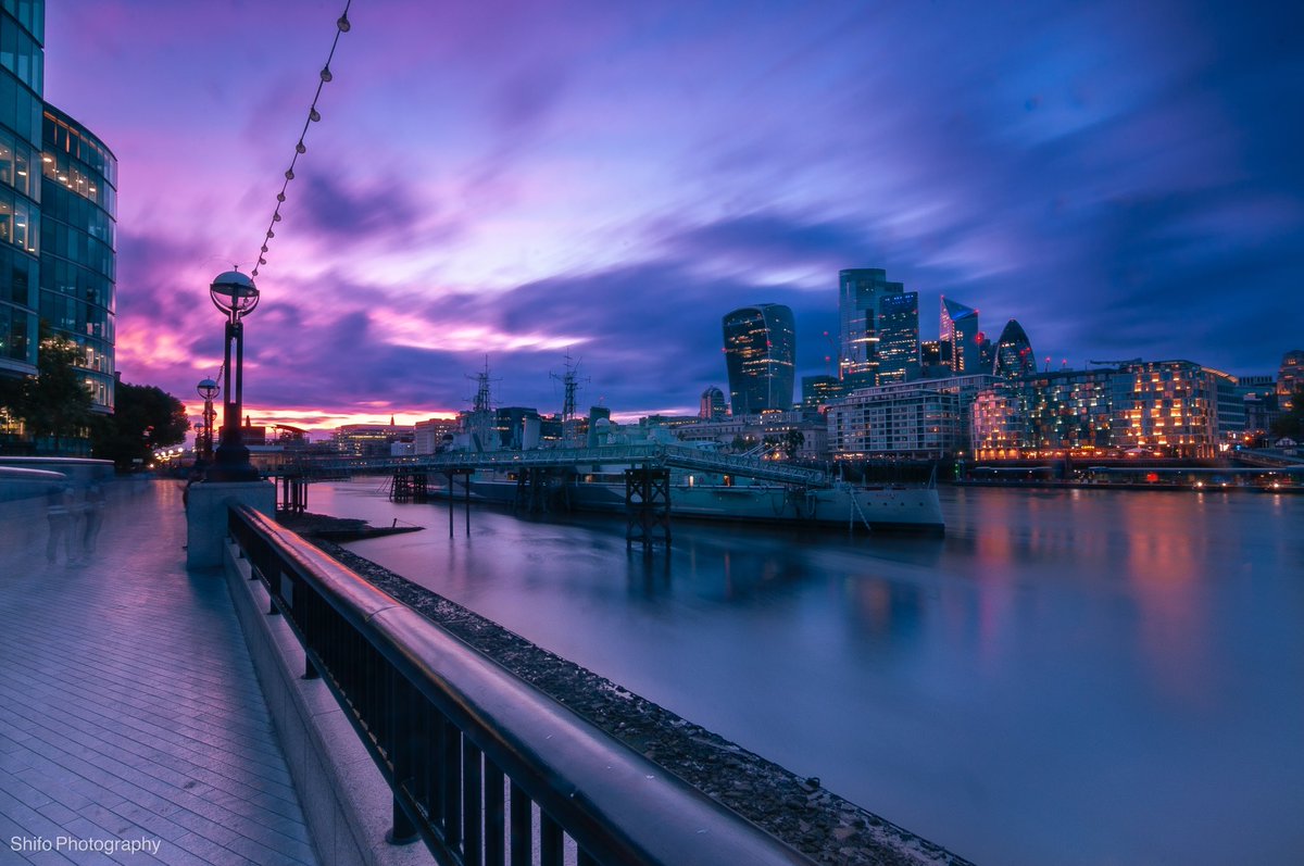 When you are in the right spot at the perfect time. Capturing the city lights at sunset. #nightphotography #nikonphotography