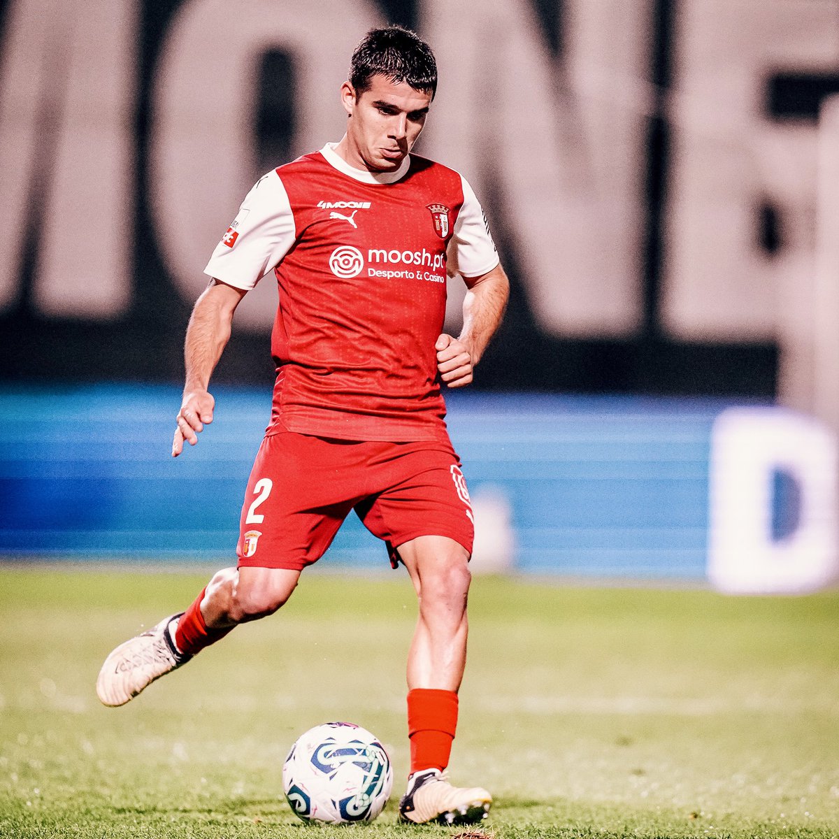 ⚔️ In the fight!

👌 A perfect day for <a href="/victorgperea2/">Victor Gomez</a>' <a href="/SCBragaOficial/">SC Braga</a>, who beat Estoril 1-0 to take advantage of the slip-ups of their two main rivals for third place in the Primeira Liga.