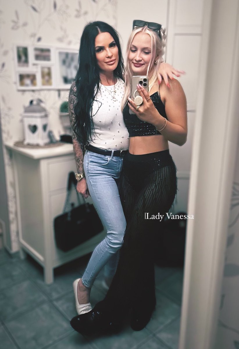 …last night with the most beautiful person in the world @bella_goddess_ Be thankful that we exist - 🫰🏻💸! Findom 🖤🤍