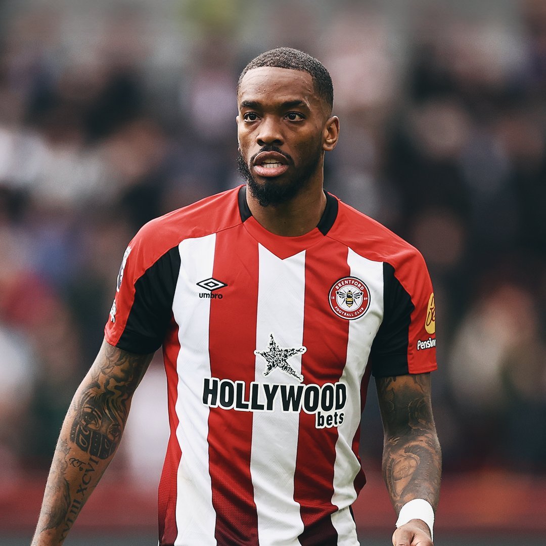 Manchester United, yaz transfer döneminde Brentford'dan Ivan Toney'i transfer edebilmek için planlar yapıyor. (The Mirror)