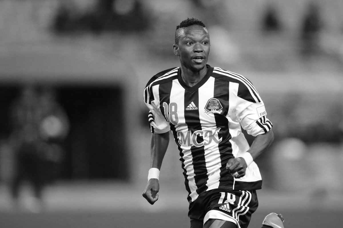 🇿🇲 Dün 37 yaşındaki Zambiyalı futbolcu Rainford Kalaba, ağır bir trafik kazası sonucu hastaneye kaldırıldı. • Eski kulübü Mazembe, oyuncunun vefat haberini duyurdu ancak Kalaba hala yaşıyordu. • 2 saat sonra kulüp, 'kusura bakmayın, hala yaşıyormuş' açıklaması yaptı.