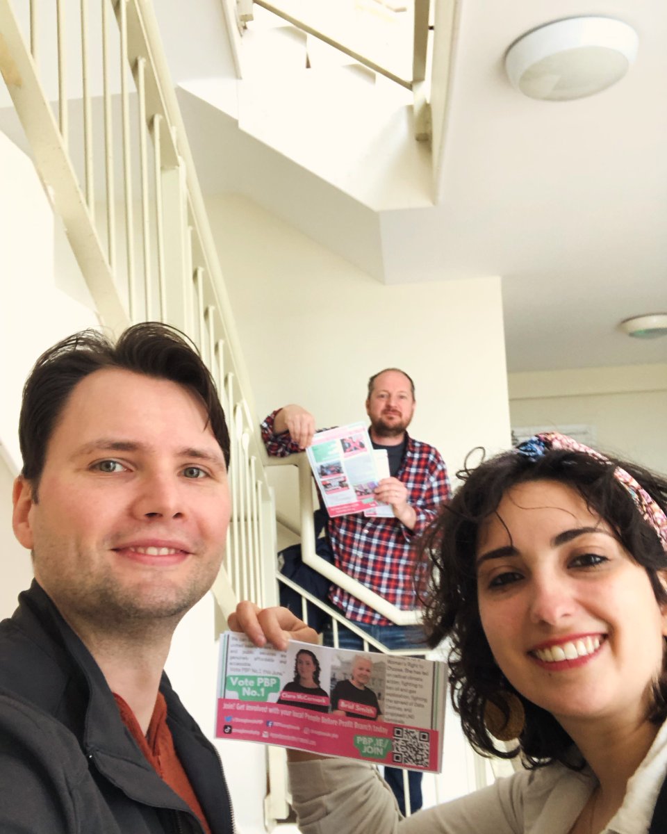 DonaghmedePBP's tweet photo. Great reception for People Before Profit in Belmayne - Donaghmede

Strong anti-Fine Gael/Fianna Fail/Green sentiment, and too many broken promises

We are listening, we are present, and we will fight for social and economic equality in our area.

#CommunityPower https://t.co/0iaxlfto2i