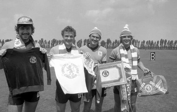 Chelsea players Fillery, Rofe, Hutchings, Bumstead at Harlington 1980.