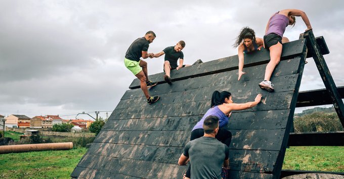 💪 Fort'Race, 3e édition : une course avec 7 km d'obstacles dans les douves de la forteresse militaire à #Suresnes et organisée par le 8e régiment de Transmissions, dimanche 26 mai au Mont-Valérien. Infos ➡ swll.to/2DHPQd et inscriptions ➡ swll.to/PaTxSP9