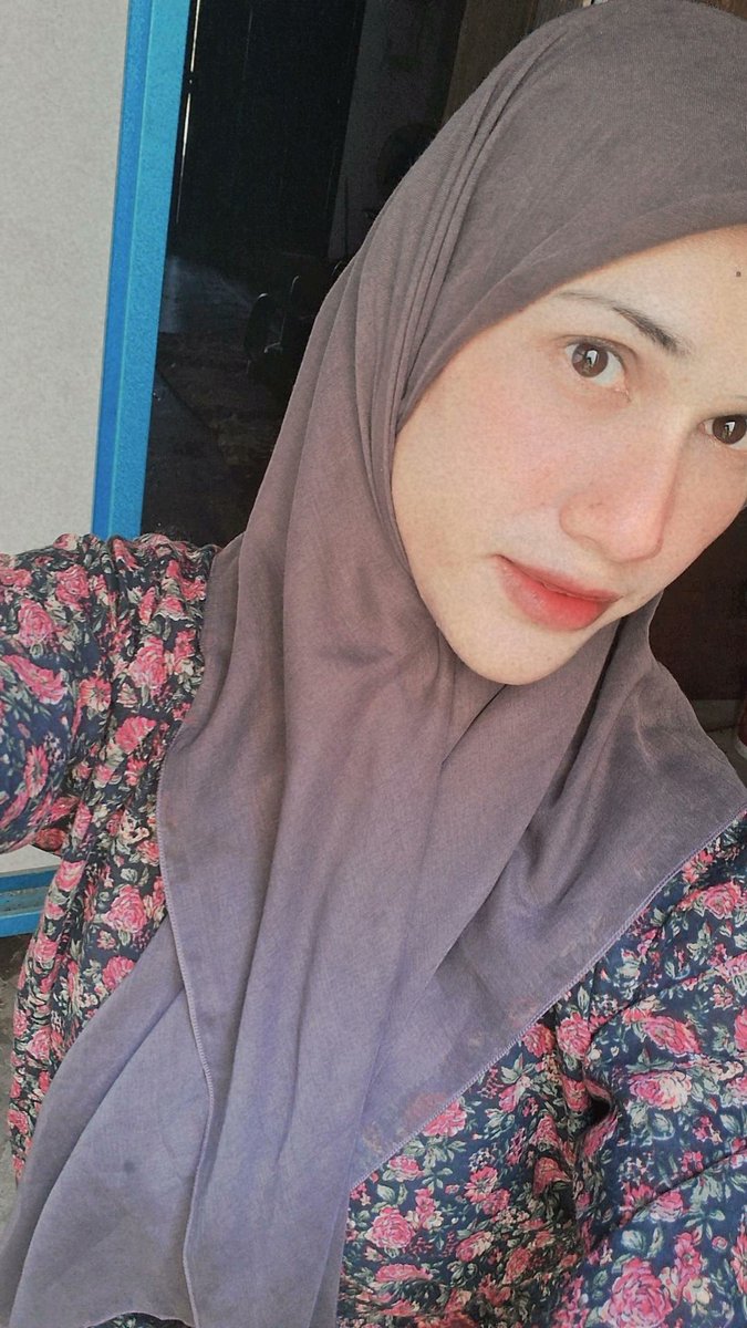 AyuKay10's tweet photo. Raya kan sbulan https://t.co/9UzbGI8P5S