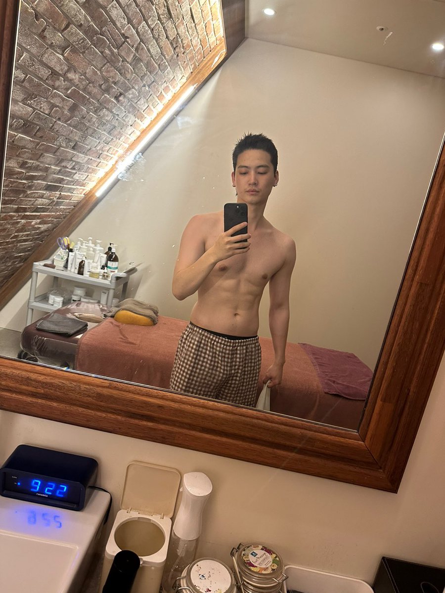defimkim's tweet photo. อ๊ากกกกก แจบอมๆๆๆๆ แจบอมล่าสุดตอนนี้😭😭😭😭😭😭😭😭😭😭😭😭😭😭😭😭😭😭😭😭 หุ่นแจบอม😭😭😭😭😭 https://t.co/ai4ggprIk1