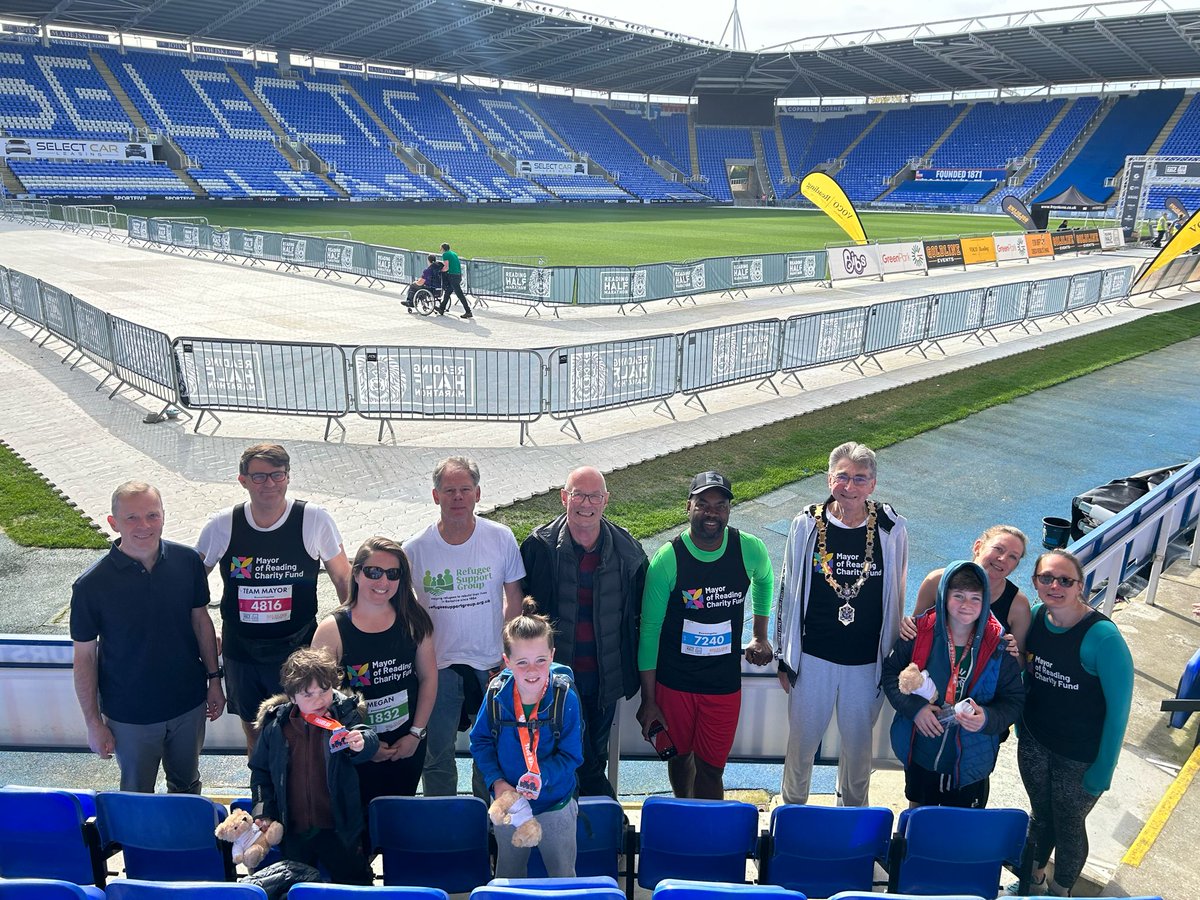 Ready to start Reading Half Marathon 2024! Please support my team by donating to my chosen charities ➡️ rdguk.info/Uc8nD