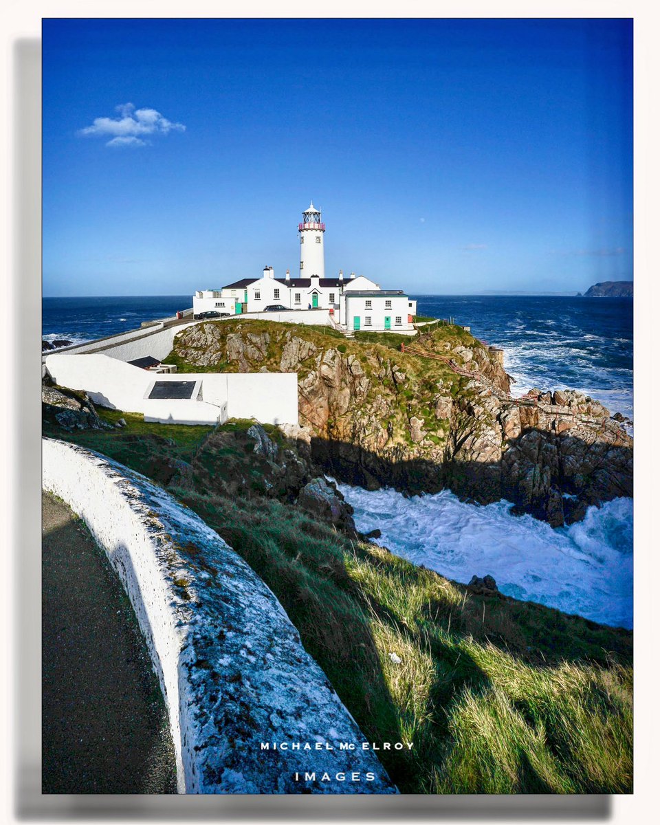 Approaching Fanad Lighthouse. #lighthouse #countydonegal #Ireland #Coastal #landscape @StormHour @StormHourThemes @ThePhotoHour @gtlighthouses #outdoor @DonegalWeatherC @MetEireann #Travel #Scenery #Donegal #fanad @DiscoverIreland @NatGeoTravel @NatGeoPhotos #wildatlanticway