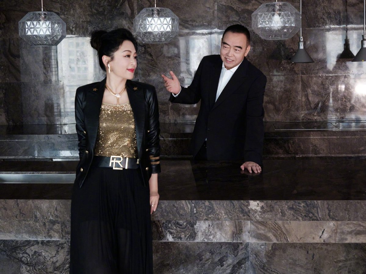 PrincessJINGYI's tweet photo. Expensive Chen Couple
#ArthurChen #ChenFeiyu
#ChenHong #ChenKaige https://t.co/4P7FjvNvHK