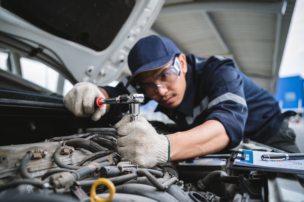 We will keep your car running strong and doing what it's supposed to. Schedule your appointment now! 🛠️🚘 #sunshinetoyota #toyota #carsforsale