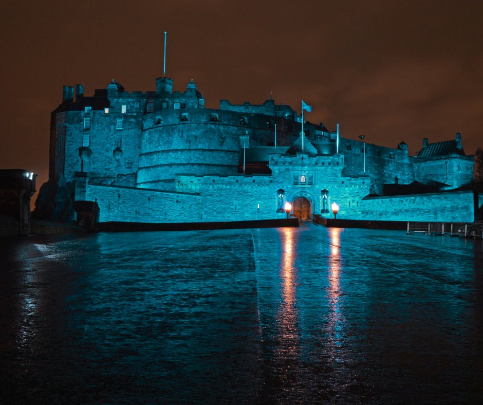 edinburghcastle's tweet photo. Tonight we are lighting the castle up Teal for Premenstrual Dysphoric Disorder Awareness/PMD Awareness 💙

@iapmdglobal

#pmdawarenessmonth2024 #ourlightbulbmomentpmd #pmd24 https://t.co/KkbJ3WoGBy