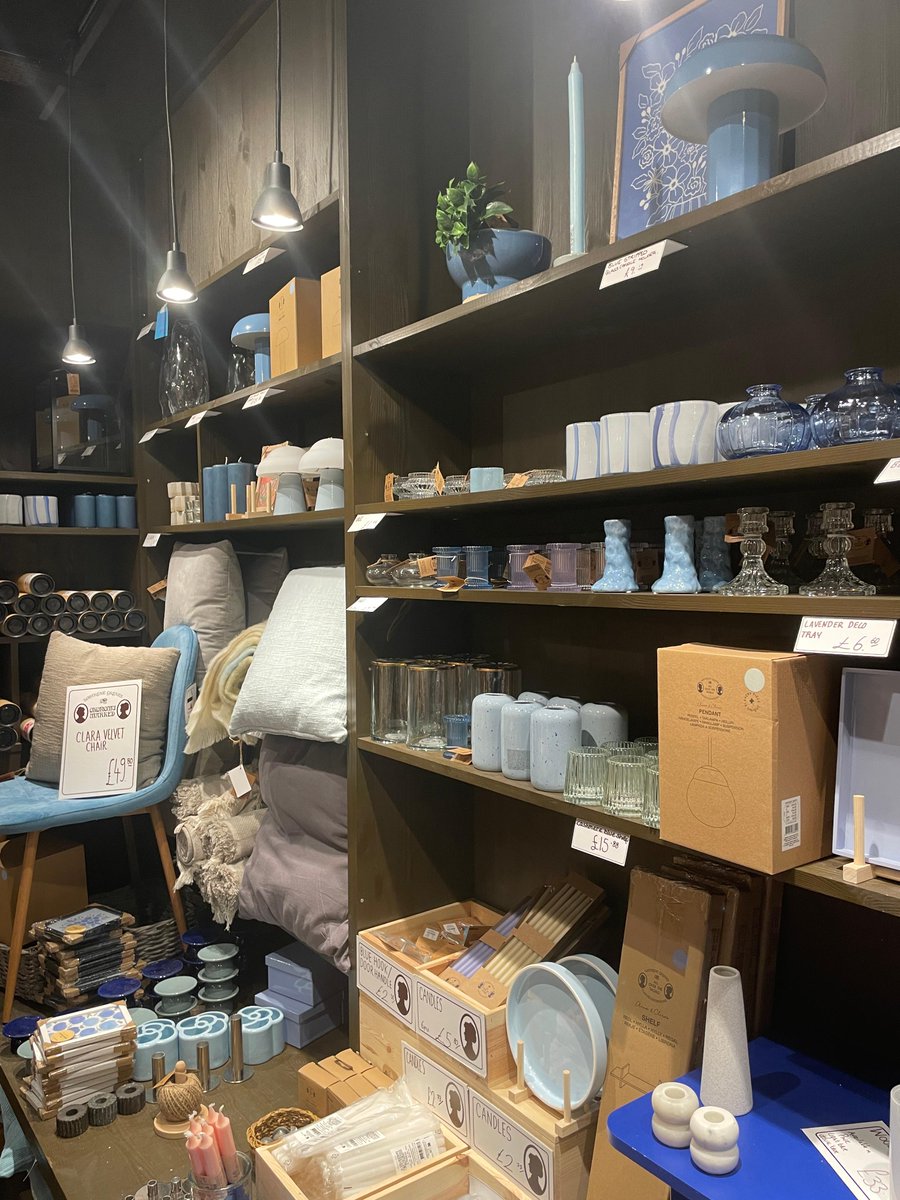 Shop all of your Spring homeware essentials at Sostrene Grene this month! We know this blue is so on trend for homeware and fashion 💙 

#Woking #VictoriaPlaceWoking #SostreneGrene #Homeware #SS24