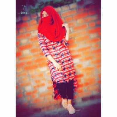 حسین ہونا بھی ضروری ہے مگر
آنکھوں میں حیاء کا ہونا بھی ضروری ہے