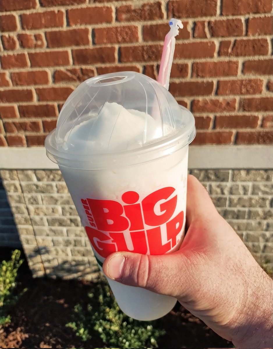 ScooterDoodles's tweet photo. Yesterday was Bring Your Own Cup Day at 7-Eleven, so I stopped by after work.
Didn't know what kinda cup to bring - but I got a Big Gulp of the piña colada flavor for free! 🥤🥥🍍😋 #Slurpee #BringYourOwnCupDay711 #pinacoladatime #TreatYoSelf https://t.co/6kRRpPwg7I