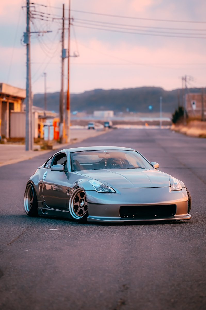 ryuya_350z's tweet photo. 🛠️New Style🛠️

ホイール
work MeisterL1  F11j  R12j
ブラッシュド
ディスクカラー変更
ピアスボルト金

足回り
チャクリキ326Power
FアッパーT-DEMAND
RアッパーT-DEMAND
R３点メーガンskid

内装
グッドガン× workフルバケ二脚

外装
ingsダックテール
ingsフロントバンパーN-SPEC
(ワンオフ加工) https://t.co/3MVenHZjcC