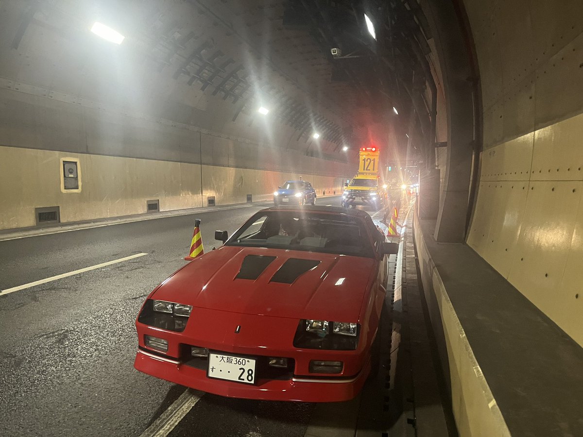 getawo_private's tweet photo. 首都高山手トンネルの渋滞
ふくすうだいが絡む事故&amp;故障車複数台

その1人は私です...
皆様、ご迷惑をお掛けして申し訳ございません... https://t.co/FGw3j6yQRt