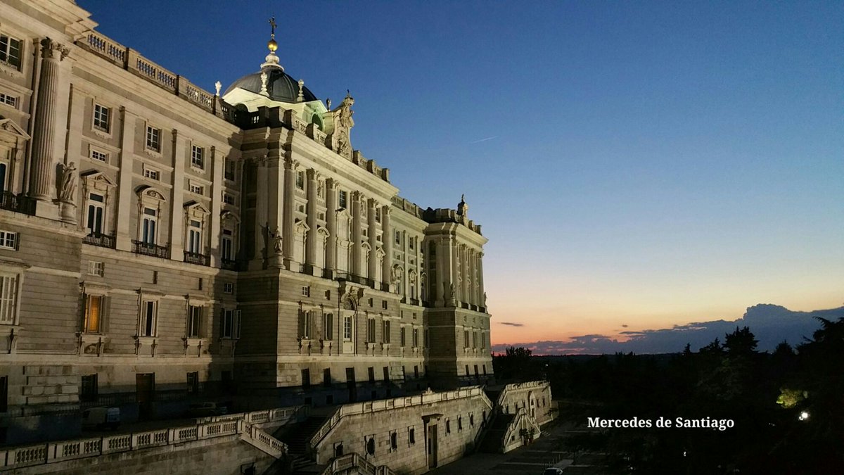 fotograrte's tweet photo. Palacio Real de Madrid (2): atardecer https://t.co/sc8T3P45II
#archivosdelblog #blogarchives https://t.co/rR8YwOIdnH