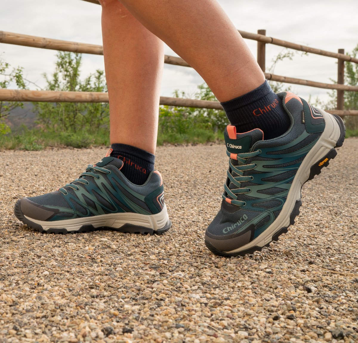 Chiruca's tweet image. ¿Buscas una zapatilla ligera, #impermeable, #transpirable, con gran amortiguación y adherencia para tus rutas de senderismo o trekking ligero? ¡Modelo Marbella! 👇

➡️ i.mtr.cool/ktiiixqmfz
