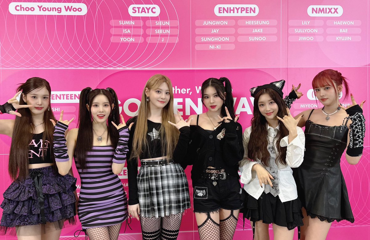 STAYC at #GOLDENWAVE in TAIWAN. Say hello to Rockstar STAYC girls. 🎸