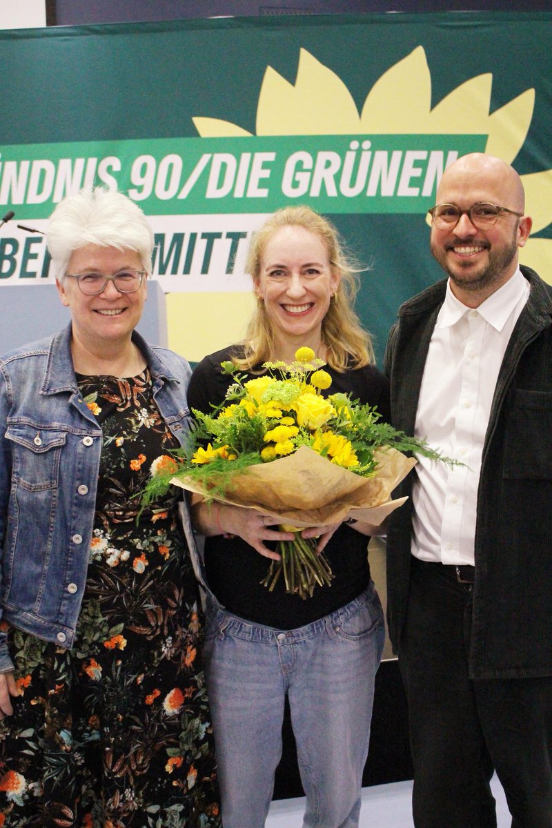 Ich danke den Mitgliedern von <a href="/gruenemitte/">B90/GRÜNE Berlin-Mitte</a> für die Nominierung als Stadtrat für den öffentlichen Raum und freue mich darauf, an die Arbeit von <a href="/almut_neumann/">Almut Neumann</a> anknüpfen zu können. Auf eine gute Zusammenarbeit @stefremlinger!