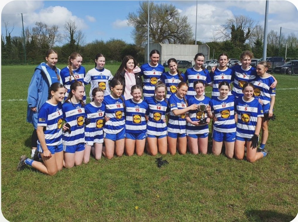 Huge congrats to Naas U-15 Feile A winners. Well done from everyone @StMarysCollege 👏👏🏆